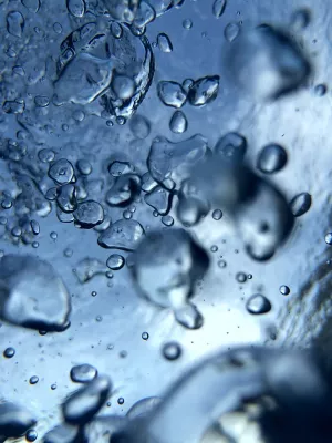 Unterwasserblasen